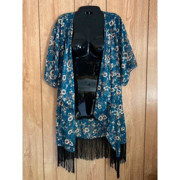 LuLaRoe blue floral kimono robe size small with fringe 3/4 sleeve semi sheer - Picture 4 of 15